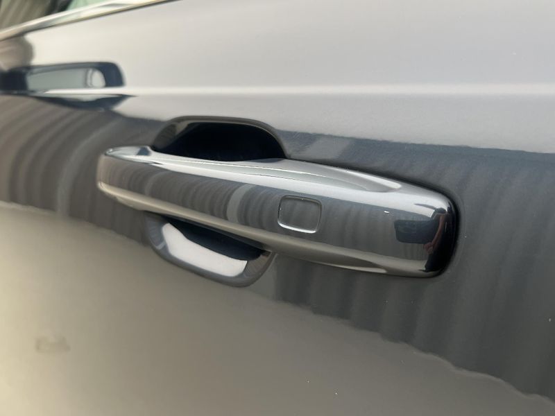 Volvo XC90 B5 AWD BRIGHT PLUS AUT 7 MÍST  - fotka 16 z 46