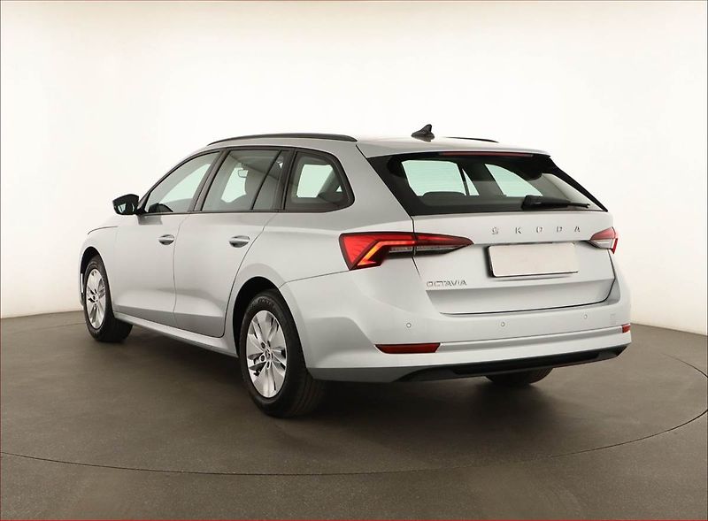 Škoda Octavia (2022) Ambition 2.0 TDI, ČR,1.maj - fotka 4 z 15