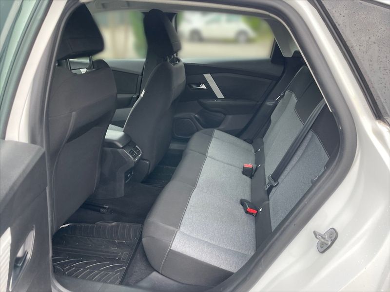 Citroën C4 1,5 BHDi 110 Feel - fotka 8 z 10