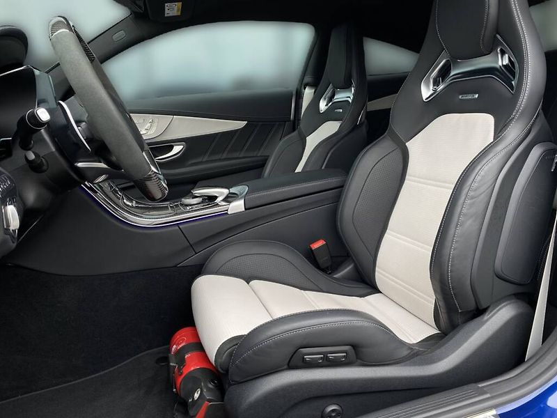 Mercedes-Benz Třídy C (2021) 63s AMG kupé - fotka 10 z 27