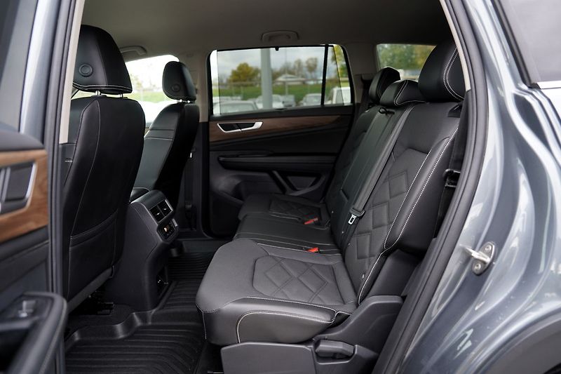 Volkswagen Atlas 2.0 TSI/automat/kůže/7 míst - fotka 30 z 49