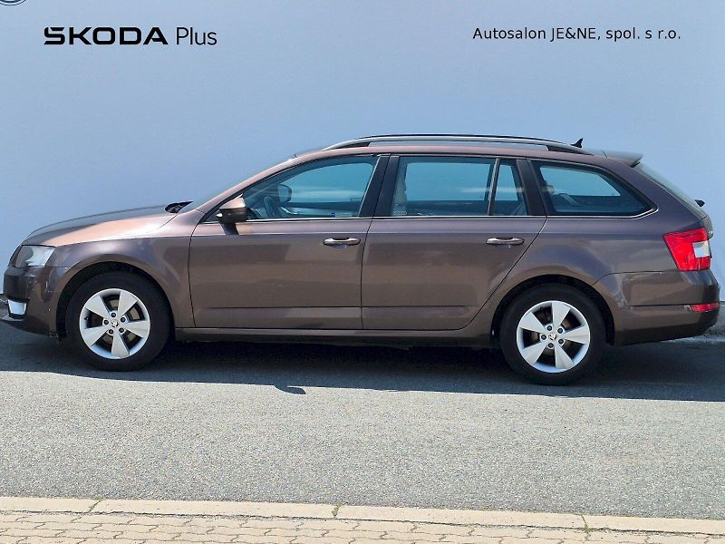 Škoda Octavia (2013) Elegance 2.0 TDI 110kW Combi - fotka 3 z 27