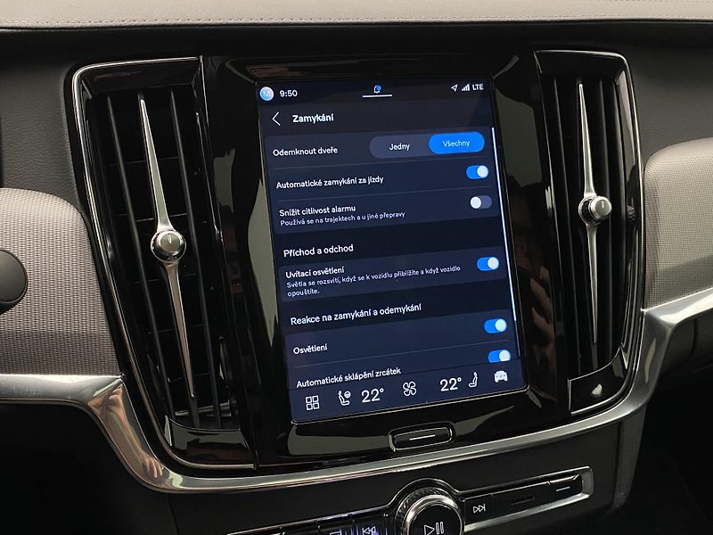 Volvo S90 B5 AWD BLACK ULTIMATE AUT CZ - fotka 56 z 62