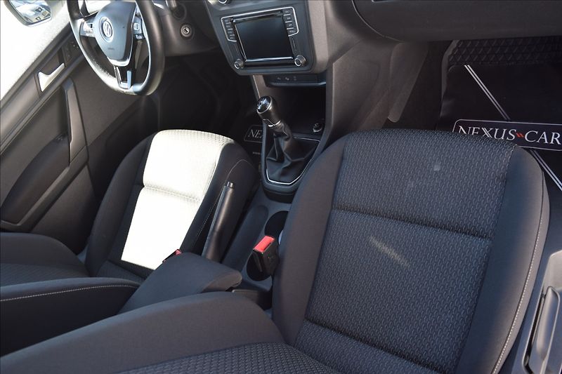 Volkswagen Caddy 2,0 TDI 75KW ODPOČET 2XPNEU - fotka 22 z 50