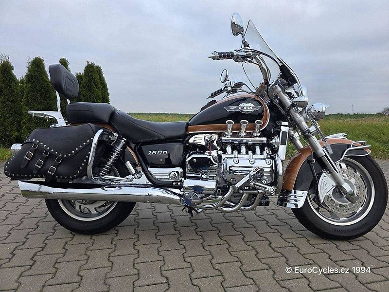 Honda F6C Valkyrie (1998) - fotka 2 z 20