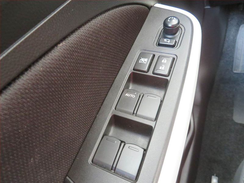 Suzuki Swift (2019) 1.2 DualJet, Automat - fotka 19 z 19