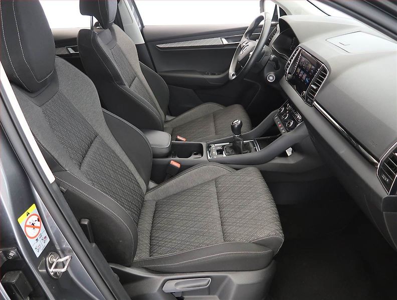 Škoda Karoq (2022) Ambition Plus 1.0 TSI - fotka 9 z 26