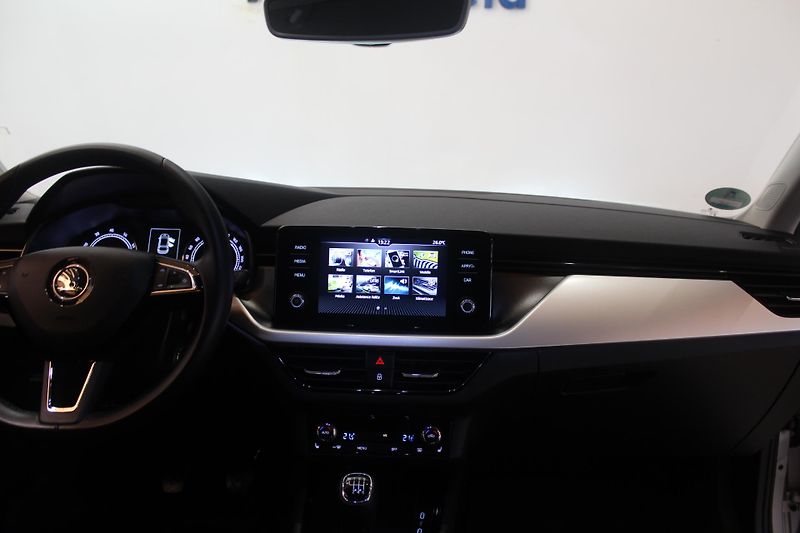 Škoda Scala (2020) 1.0TSI85kW Style+ Matrix - fotka 28 z 37