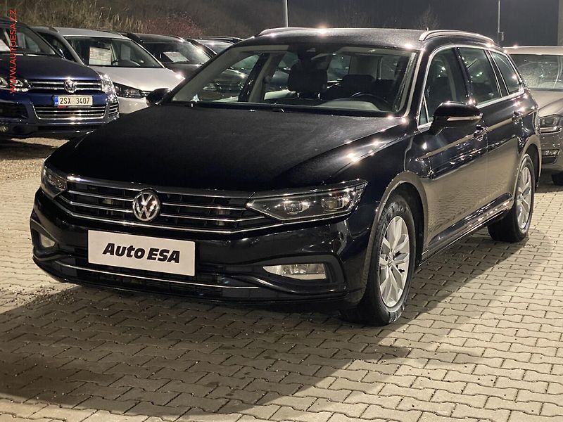 Volkswagen Passat (2020) 1.6 TDi, Business, DSG, LED - fotka 3 z 18