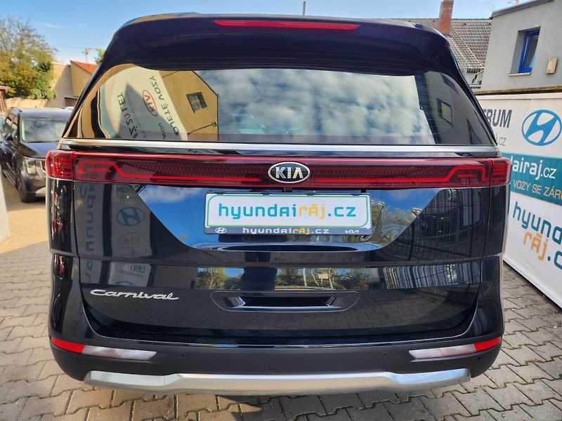 Kia Carnival 2.2-9míst-REZERVACE - fotka 10 z 38