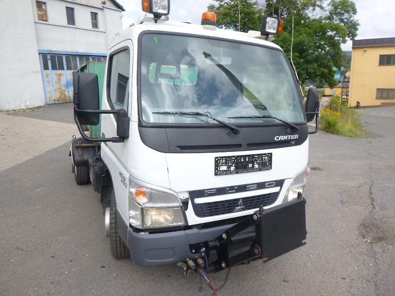 Mitsubishi (2013) Canter 3S13 do 3500kg - fotka 9 z 18