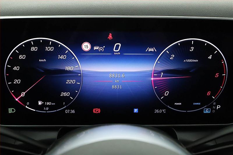 Mercedes-Benz GLC (2025) 220 d 4MATIC, AMG Line - fotka 8 z 21