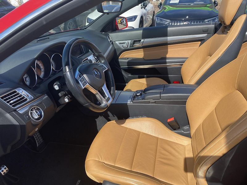 Mercedes-Benz Třídy E E 500 AMG Cabrio - fotka 14 z 25