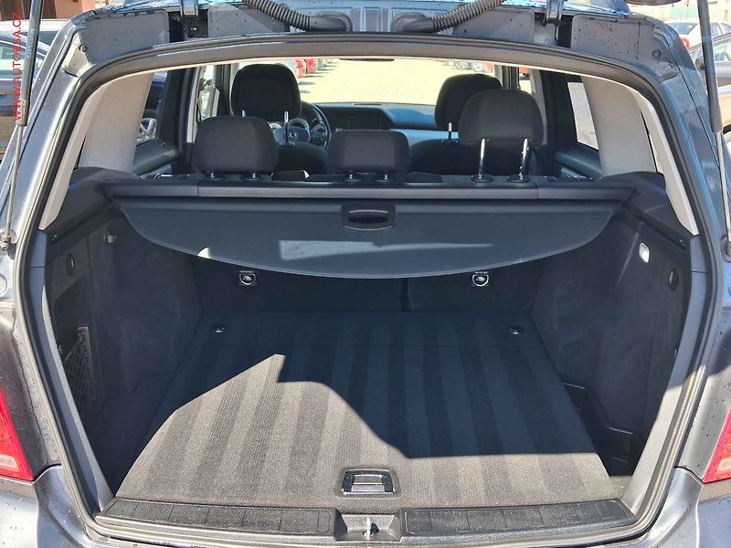 Mercedes-Benz GLK (2014) 2.2CDi, AT - fotka 7 z 24