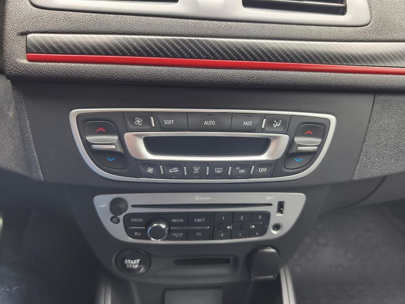 Renault Mégane 2.0 Tce 220 GT - fotka 26 z 28