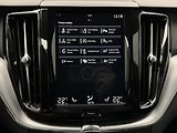 Volvo XC60 B4 AWD MOMENTUM PRO AUT CZ - náhled 29