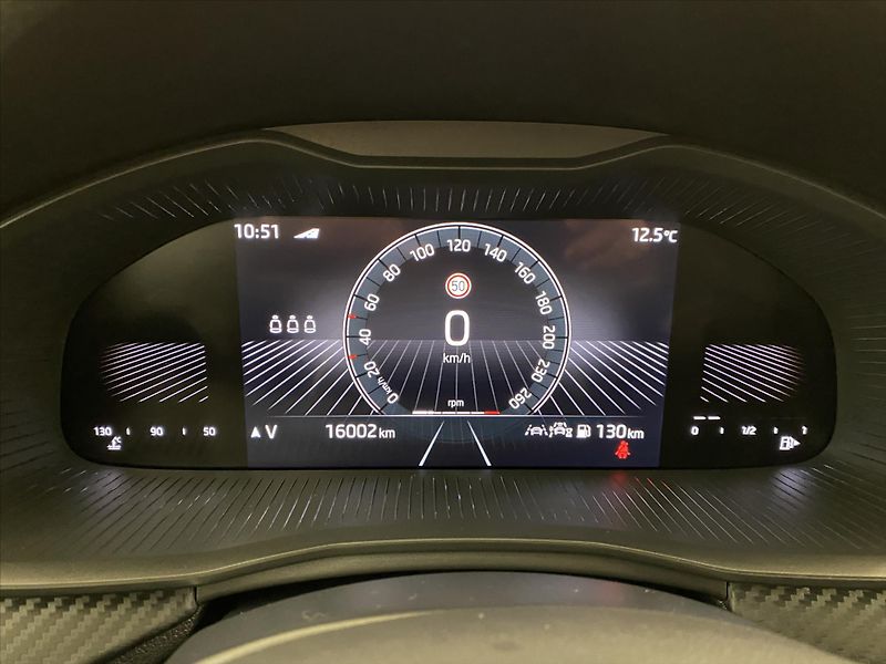 Škoda Scala 1,0 TSI 85kW Monte Carlo - fotka 11 z 30