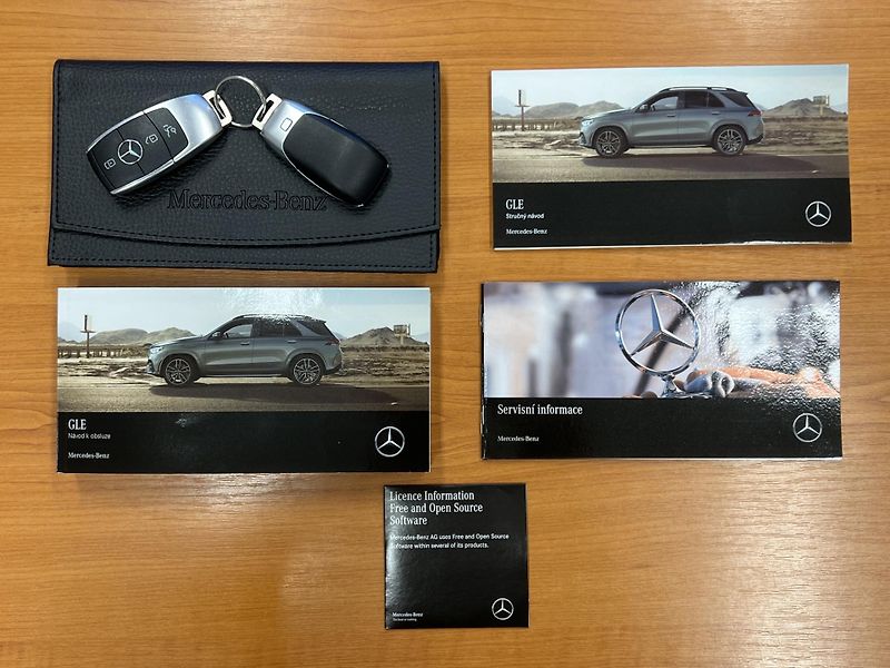 Mercedes-Benz GLE (2023) 300d 200kW 4MATIC TAŽNÉ  - fotka 27 z 29