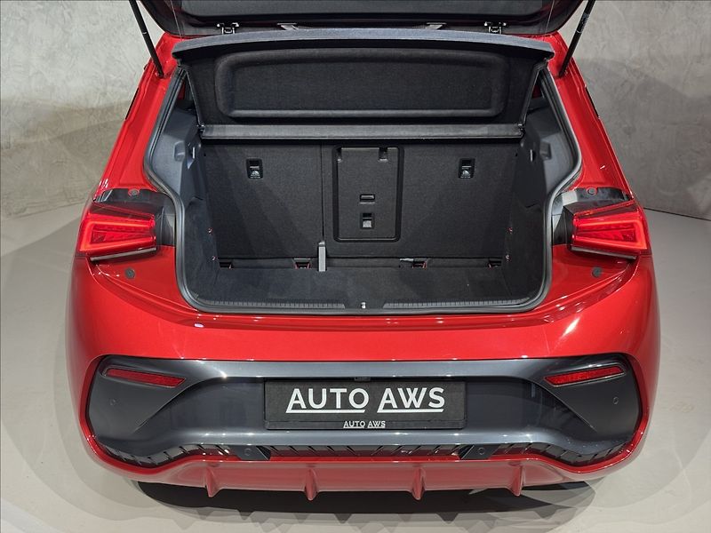 Cupra Born 150kW LED Kamera Tepelko - fotka 14 z 47