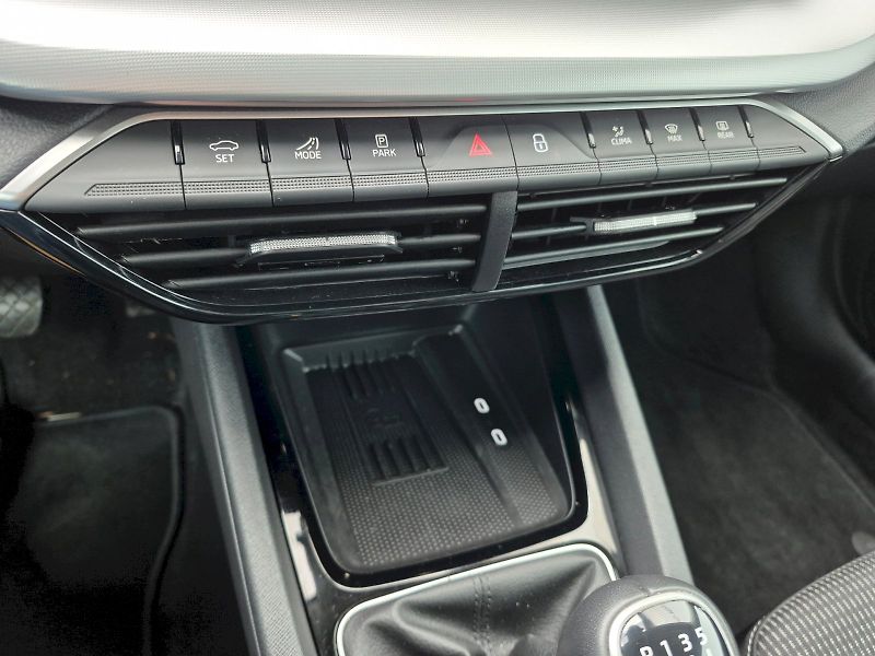 Škoda Octavia (2024) Selection 1.5 TSI 85 kW Combi - fotka 16 z 28