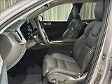 Volvo XC60 (2026) 2,0 B5  Plus Dark - náhled 12