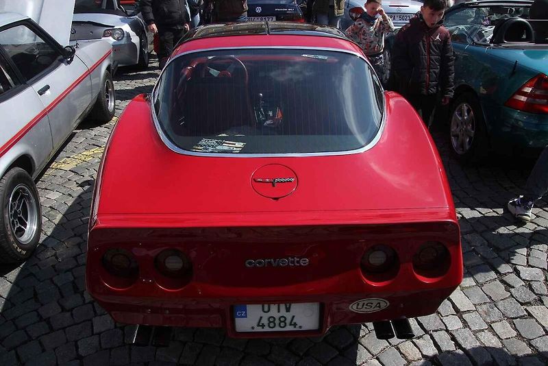 V Příbrami se sjela historická auta a motorky v rámci tradiční akce Česká Route 66.