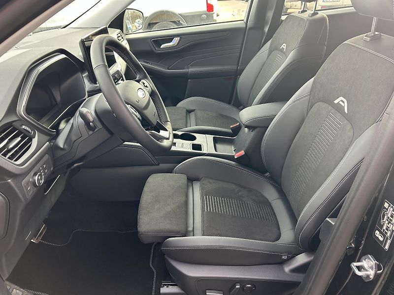 Ford Kuga Active X 2,5 HEV 134kW AWD - fotka 19 z 37