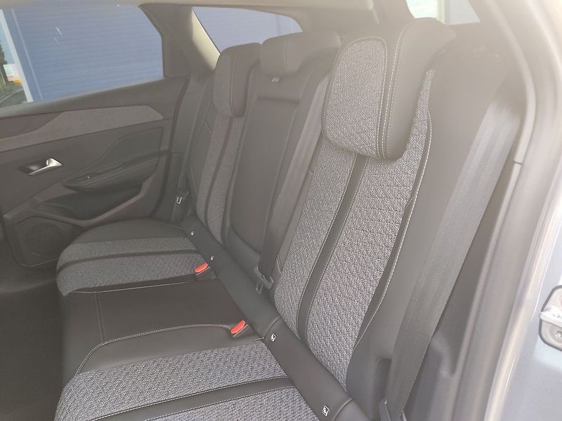 Peugeot 308 (2026) SW ALLURE Hybrid 145 e-DCS6 - fotka 11 z 15