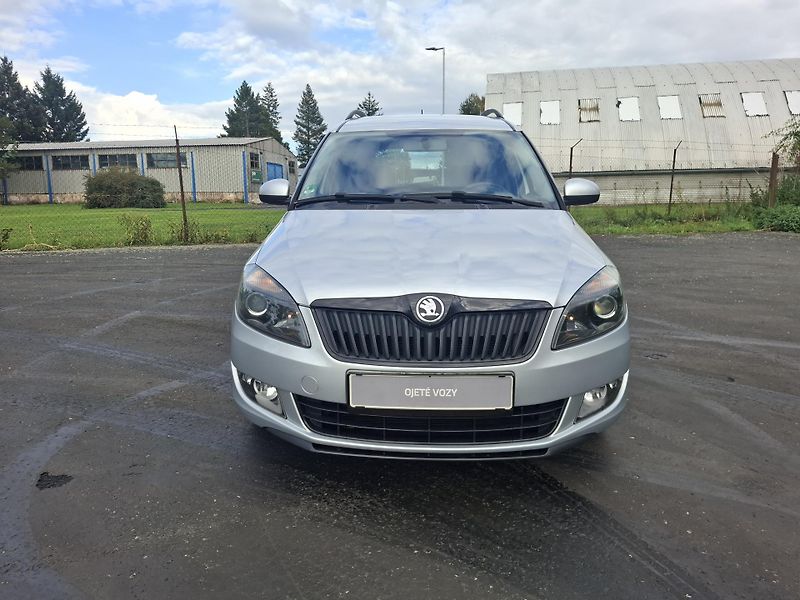 Škoda Roomster (2015) 1.2TSi 63kW,aut.klima,rok 2015 - fotka 2 z 19