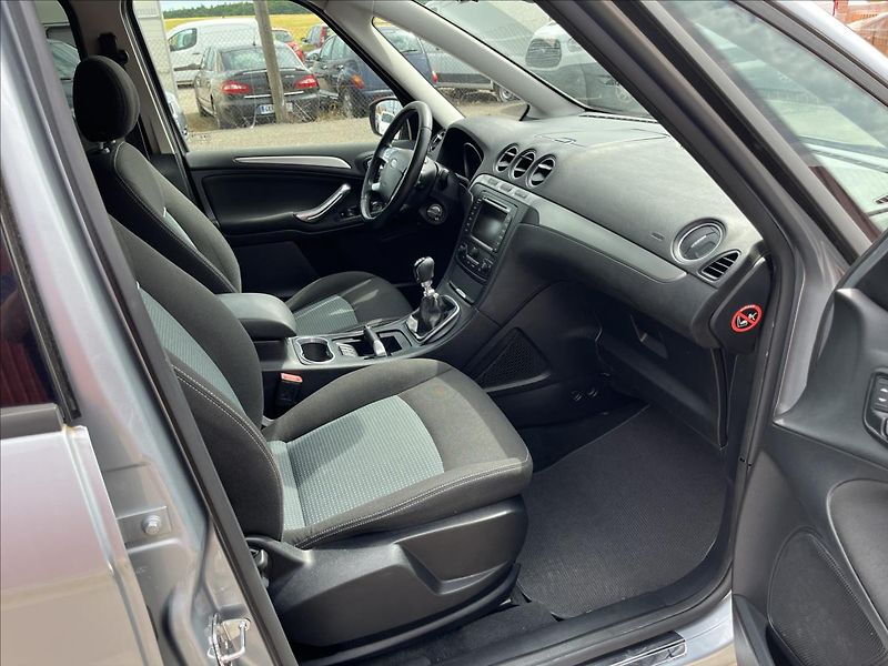 Ford Galaxy 2.0 TDCi 7.MÍST KLIMA ROZVODY - fotka 10 z 40