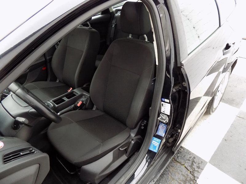 Ford Focus (2017) 1.0/Eco-Boost/Klimatizace/ - fotka 13 z 33