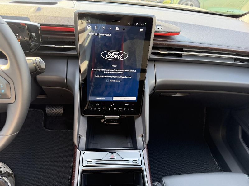 Ford Explorer Collection, SUV, 77 kWh PRODLO - fotka 22 z 23