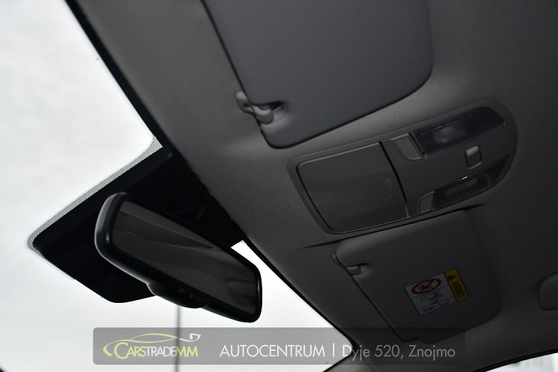 Hyundai i30 1.6CRDi SMART KAMERA CARPLAY - fotka 42 z 50