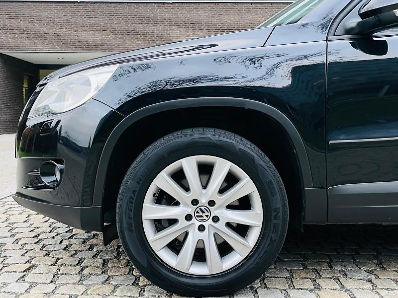 Volkswagen Tiguan 1.4TSi MANUÁL VÝHŘEV SERVISKA - fotka 45 z 45
