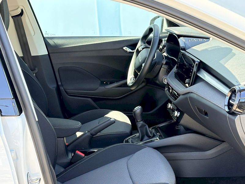 Škoda Fabia (2025) 1.0 TSI / 70 kW / SELECTION - fotka 16 z 24