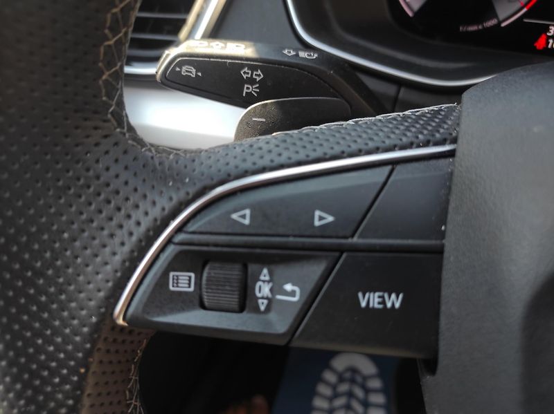 Audi Q5 2,0TDi 40 150kW,4x4,S-Line, ČR - fotka 39 z 63