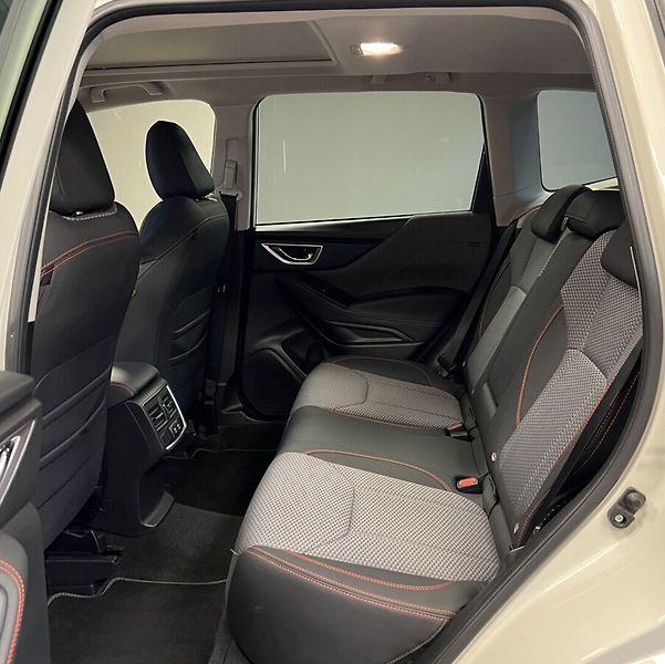Subaru Forester 2.0 e-BOXER SPORT Lineartronic - fotka 13 z 21