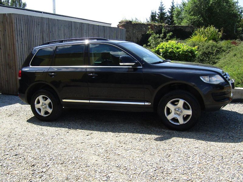 Volkswagen Touareg (2007) 2.5 TDI 128kW - fotka 8 z 33
