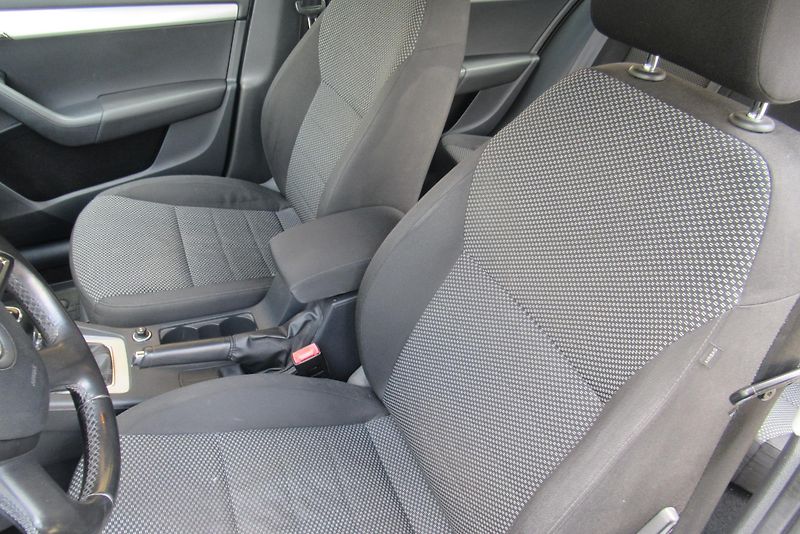 Škoda Octavia 1.6 TDi AUT.KLIMA ODPOČET DPH  - fotka 12 z 17