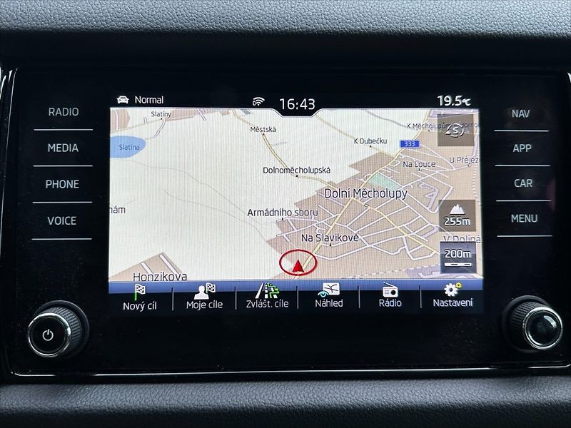 Škoda Kodiaq 2,0 FSI 158kW-4x4-CZ-servis-vý - fotka 40 z 51