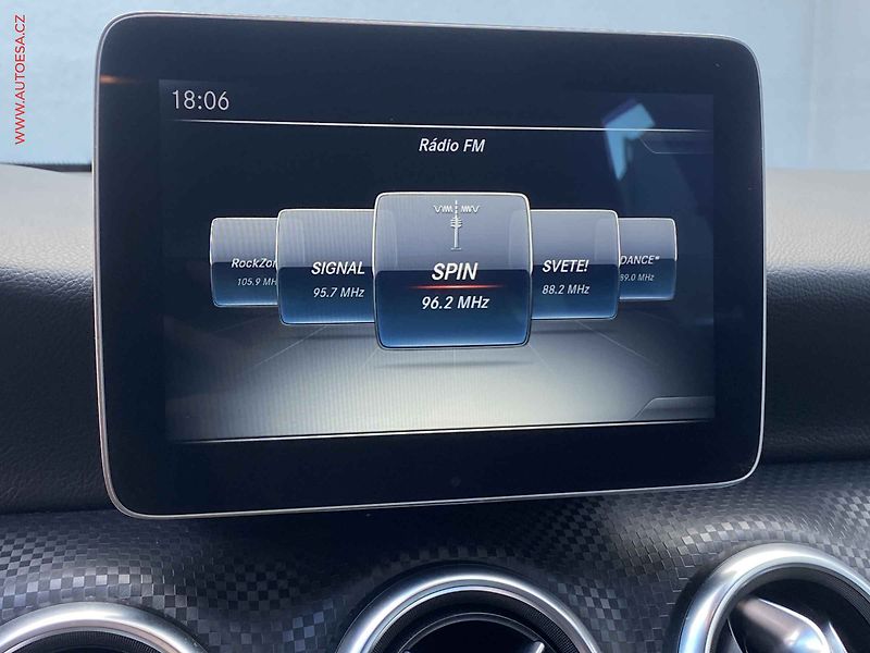 Mercedes-Benz Třídy A (2016) 1.6i A180, LED, navi - fotka 15 z 18