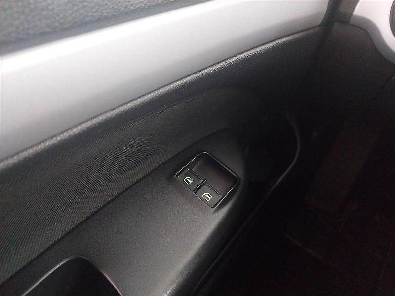 Škoda Octavia (2008) 2.0 TDI, Tempomat - fotka 14 z 15