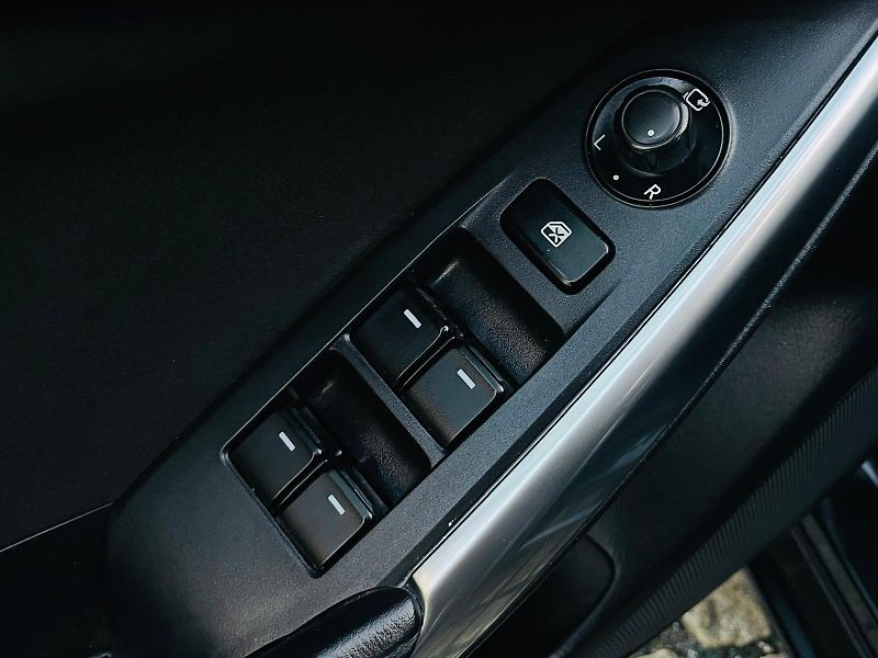Mazda 6 2.0i 1.MAJITEL VÝHŘEV SENZORY - fotka 32 z 49