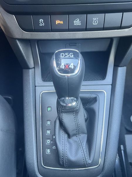 Škoda Yeti 2.0TDi 125kw 4x4 DSG KŮŽE NAVI - fotka 21 z 39
