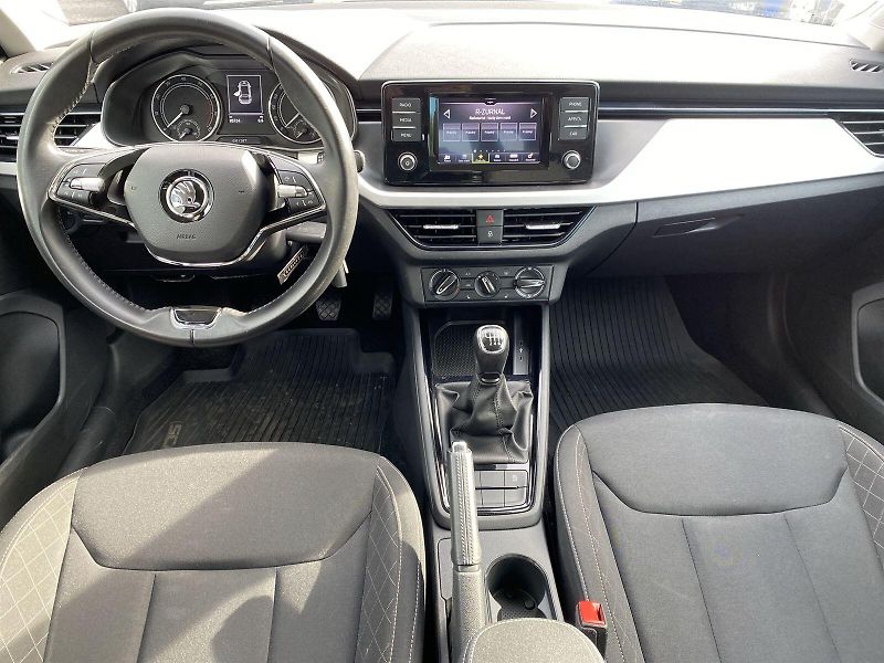 Škoda Scala (2022) 1.5 TSI Ambition - fotka 5 z 33