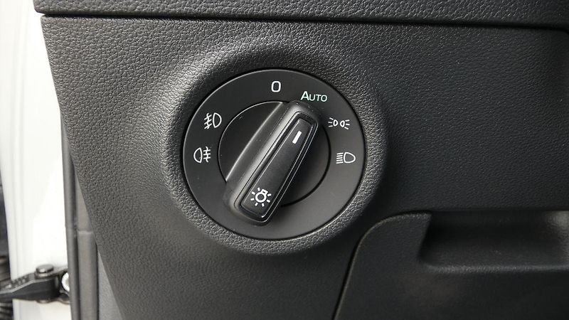 Škoda Karoq 1.5 TSI 110kW Fresh DSG - fotka 10 z 24