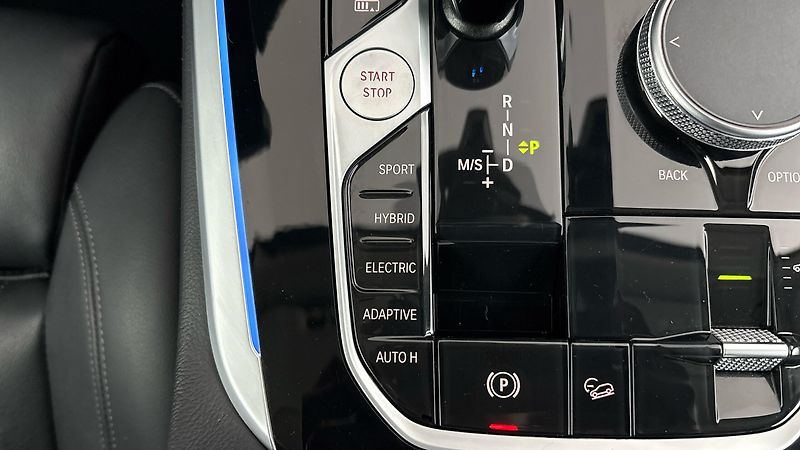 BMW X5 45e AUT xDrive - fotka 33 z 33