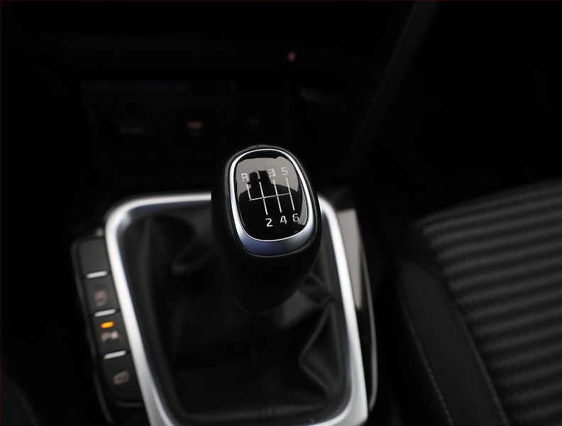 Kia Ceed (2022) Top 1.5 T-GDI - fotka 14 z 21