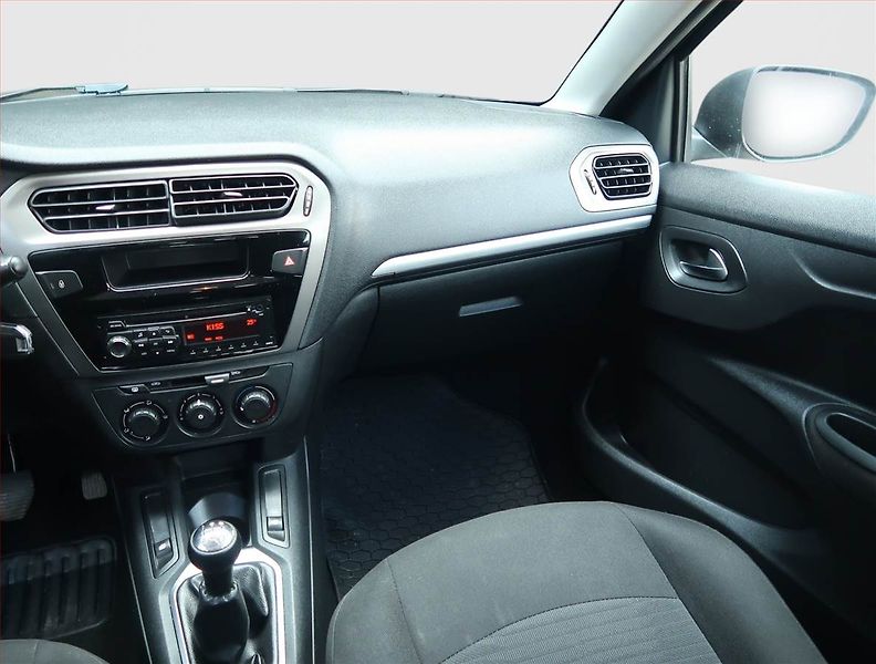 Peugeot 301 (2015) 1.6 VTi, po STK, udržované - fotka 8 z 15