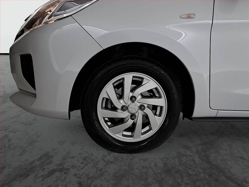 Mitsubishi Space Star (2021) Invite 1.2 MIVEC, Automat - fotka 15 z 16